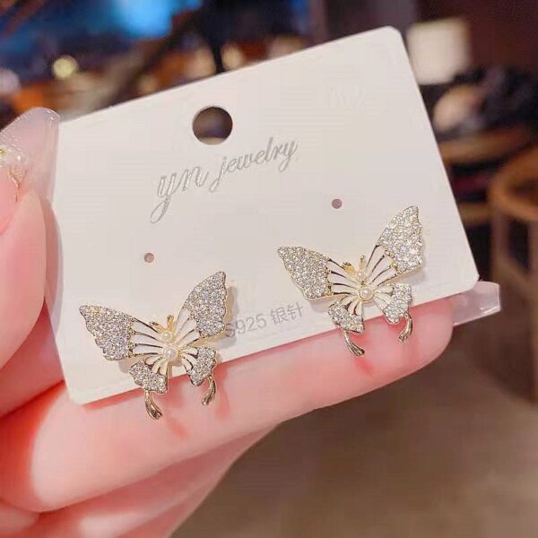 Pinapes Butterfly Earrings For Women Cute Girl Rhinestone Zircon Stud Earrings