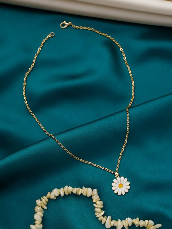 Pinapes Daisy Sunflower Pendant Gold-Plated Necklace for Women and Girls